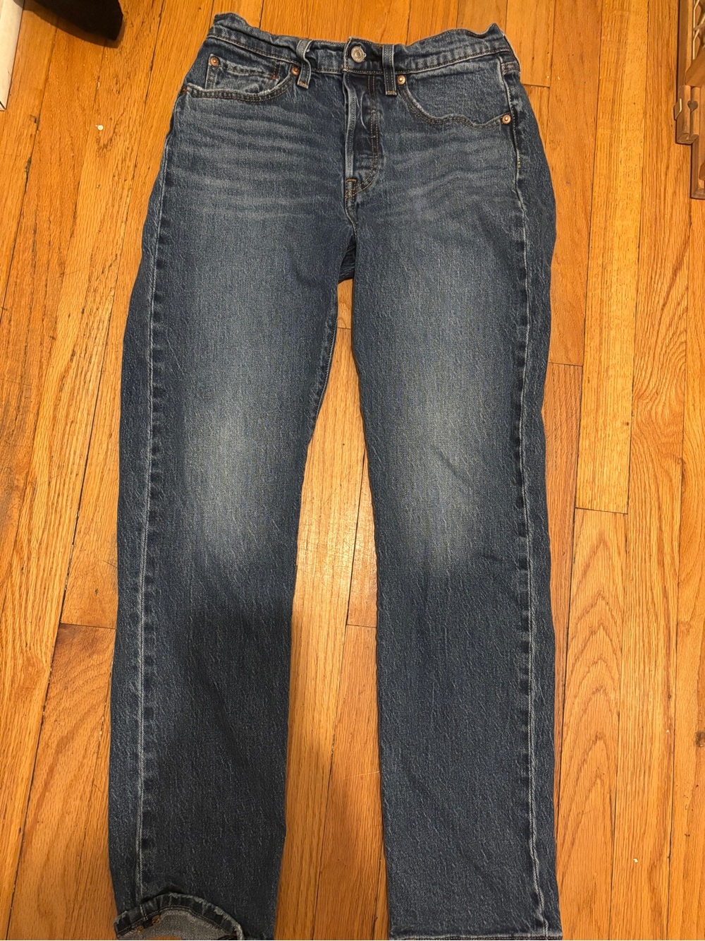 Levi's Women's Straight-Leg Jeans in Classic Indigo